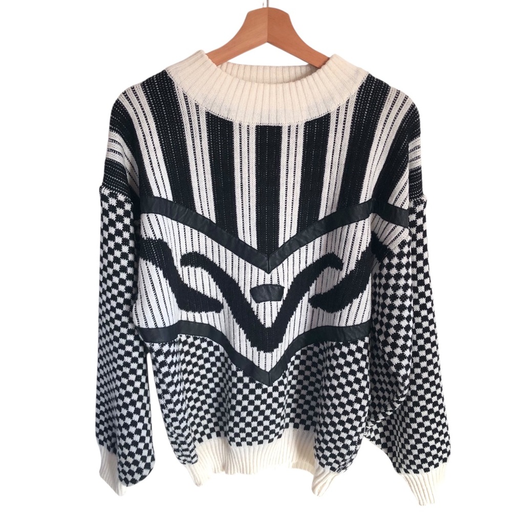 VINTAGE 80s Gabrielle Black White Abstract Print Leather Trim Crewneck Sweater M